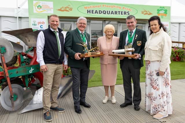 The championships are in their home county of Laois, at Ratheniska for the third year in a row, the usual length of time in one location. 