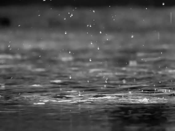 Rain and drizzle on the way for the weekend ahead