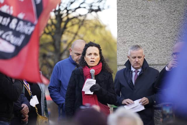 ICTU general secretary Owen Reidy told the crowd: “By being here today you are also standing up and saying what took place last Thursday night – which was a combination of mindless violence and also that pernicious, racist, xenophobic violence against our migrant community – is unacceptable.