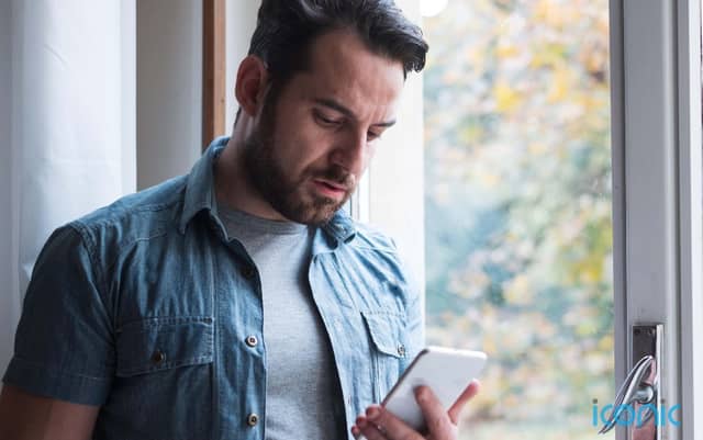 A social psychologist shares tips about staying in touch and giving teens space to make mistakes.