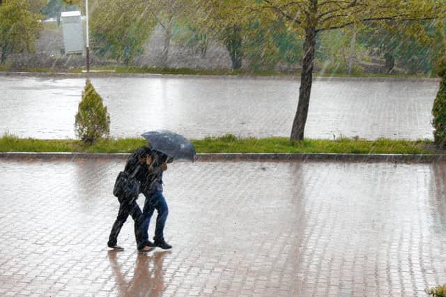 CARLOW WEATHER: Heavy downpours expected today with localised flooding possible
