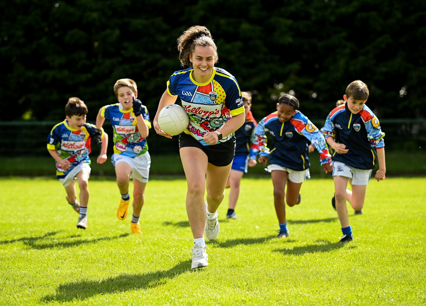 TV presenter Emer O’Neill and Meath LGFA star Emma Duggan launch competition