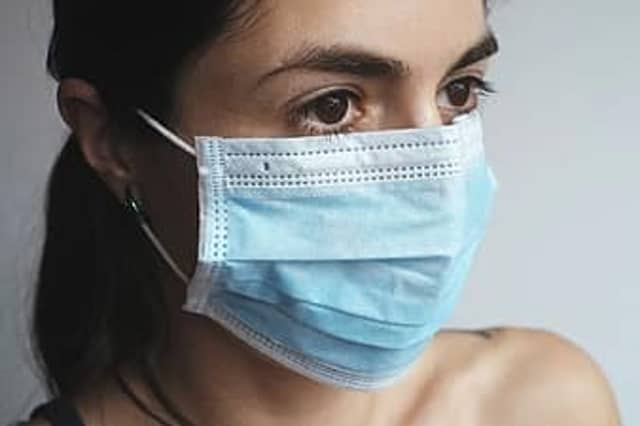 Facemasks recommended by health authorities in Ireland to stop spread of Covid-19