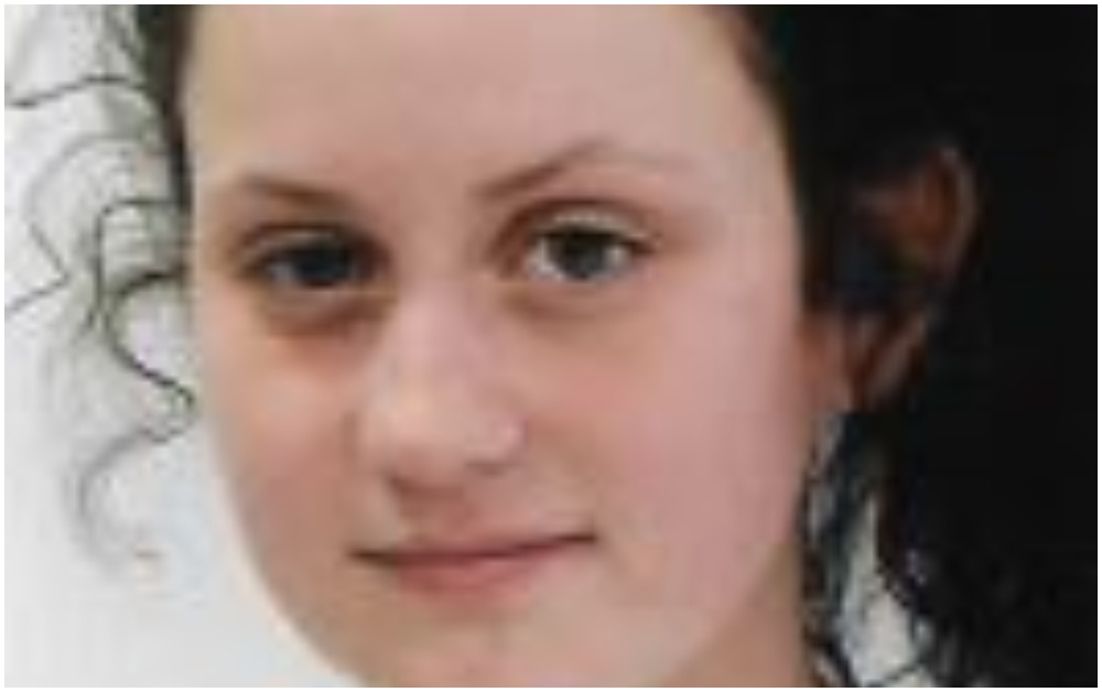 Helen McDonnell is described as being 5’ 1” in height, with a slim build. She has long, brown hair and has blue eyes.