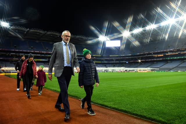 'Ireland Lights Up (ILU)' encourages local GAA clubs across the 32 counties to turn on their floodlights and open their walking tracks to allow communities to come together to walk and talk in a safe environment during the long dark evenings of winter. 