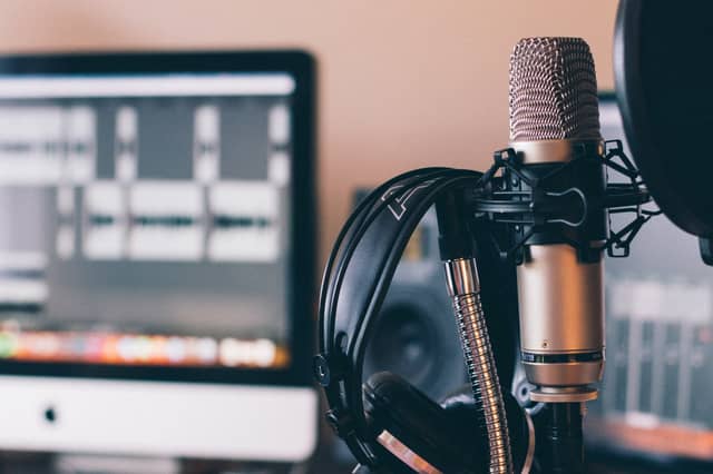 The podcast will see the public getting in touch with their problems while the hosts try to solve them.