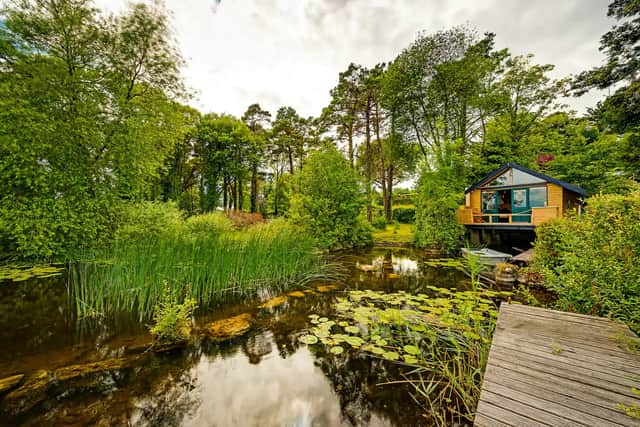 Airbnb has fast become the go-to website for short term breaks, and this stunning boathouse in Co Clare is one of many short term getaways available for a much-deserved break within Ireland.
