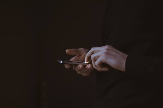 Callers report relationship problems caused by Covid-19 restrictions to Accord