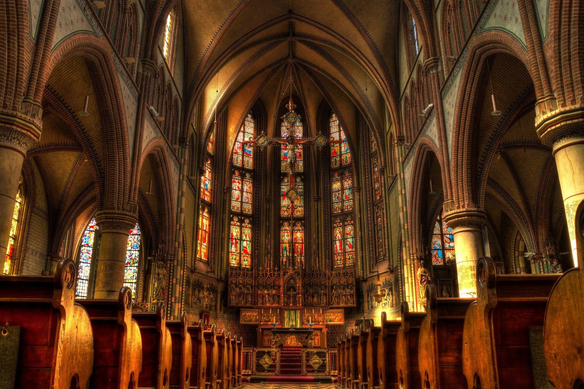 RTÉ to air daily Mass and minority faith messages during the Covid-19 emergency