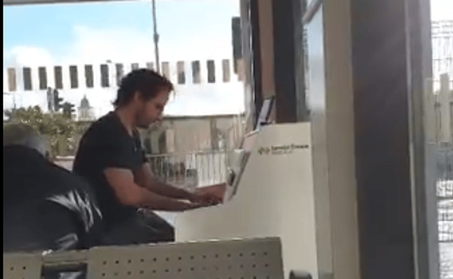 WATCH: Man's impromptu piano performance wows Waterford train commuters