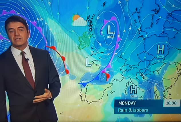 Gerry Murphy of Met Éireann forecasts on RTÉ.