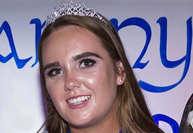 We caught up with Shauna and asked her how things have been for her since her Rose coronation four months ago. “I felt honoured and privileged last year when I won The Barony off Gaultier Rose Festival and I have since become very comfortable wearing my Rose tiara. But it’s a new year now and I think that it’s time for a new crown. A girl can’t be expected to wear the same piece of headgear every time she goes out.”