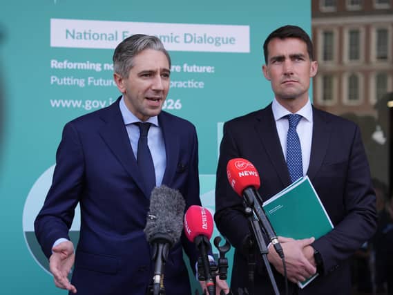 Simon Harris (left)