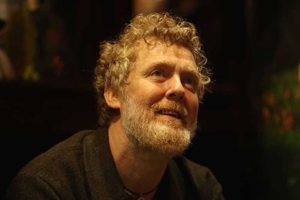 The late Glen Hansard’s funeral is taking place this afternoon