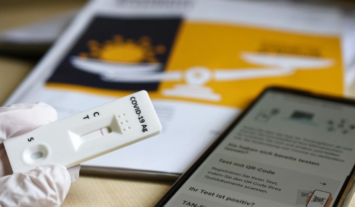 'Idiotic messaging' American immunologist slams antigen testing