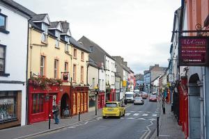 Waterford people ‘leaving the city in droves’ to do their shopping in Kilkenny