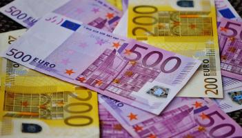 Waterford player celebrates after winning life-changing prize in Daily Million Plus draw