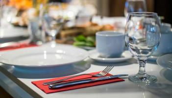 Dinner table tradition disappearing from Waterford homes as busy parents try 'do it all'