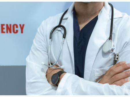 World-renowned Waterford surgeon to reveal frontline work in conflict zones at local event