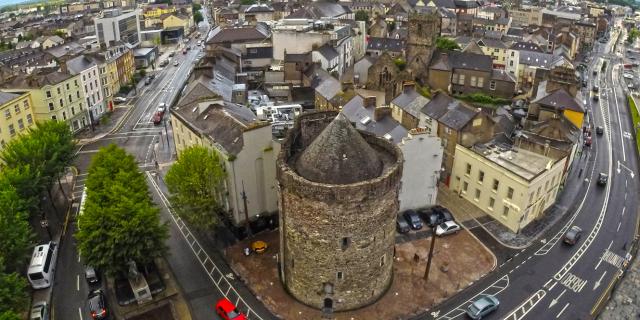 Popular TV show 'Friends' escape room pops up in Waterford among many new attractions