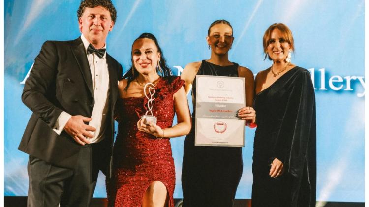 Waterford jewellery artist wins national award for unique keepsake creations