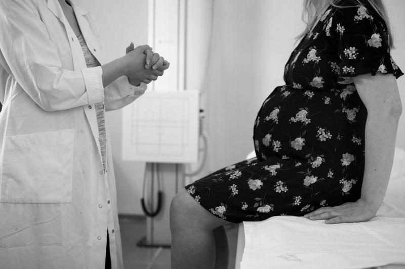 Covid-19 vaccine advice changed for women in early pregnancy 