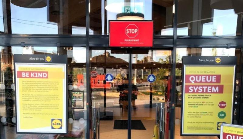 LATEST: New 'Traffic Light' queue system to be rolled out at Lidl stores