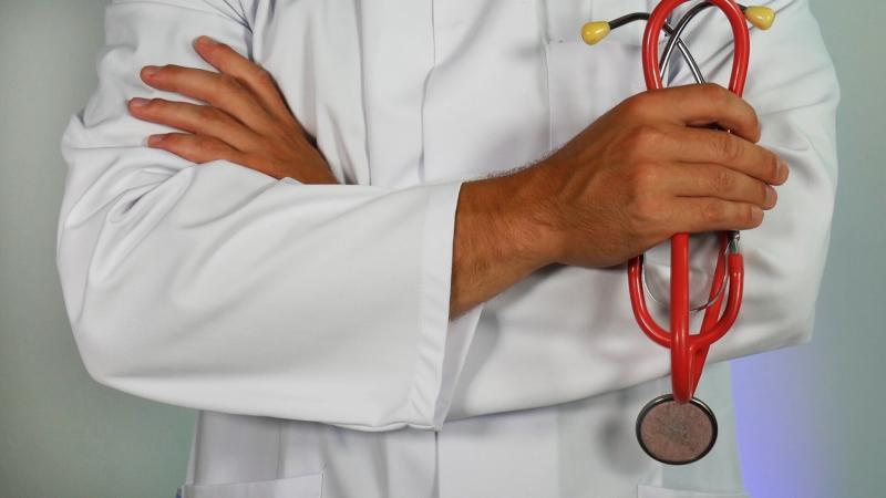 'Don't ignore the signs and symptoms' - 27 year old cancer patient appeals to young men 