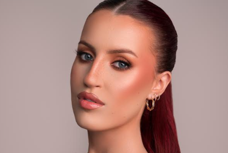 Popular Irish beauty influencer launches award-winning product range at Waterford store