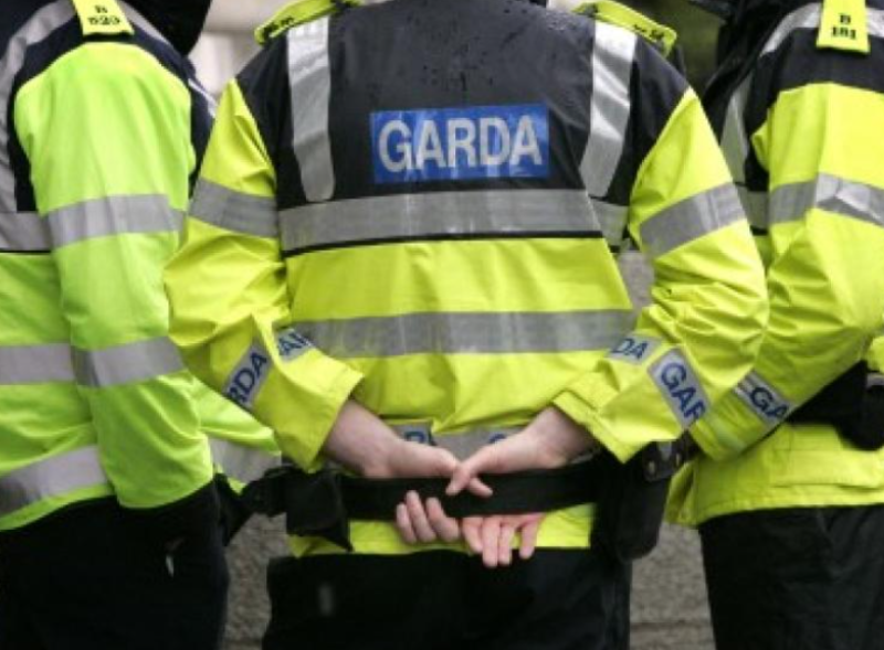 Man in his 30s robbed by three hoodie-wearing thieves in Waterford City
