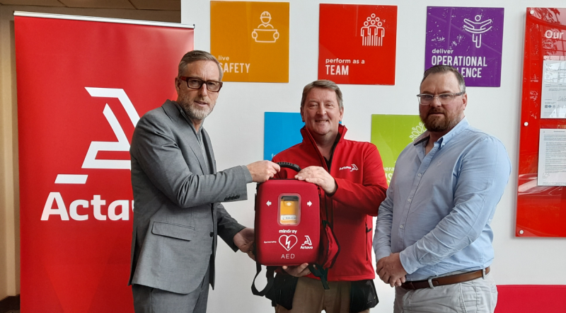 Actavo sponsors defibrillator for Waterford community hero Frank Deegan