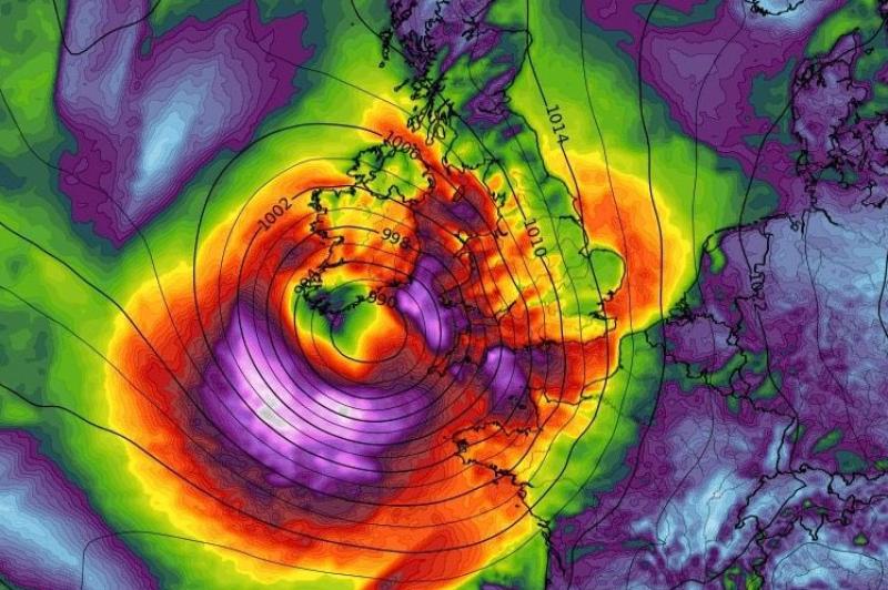 Met &Eacute;ireann weekend storm update as low system tracks closer to Ireland