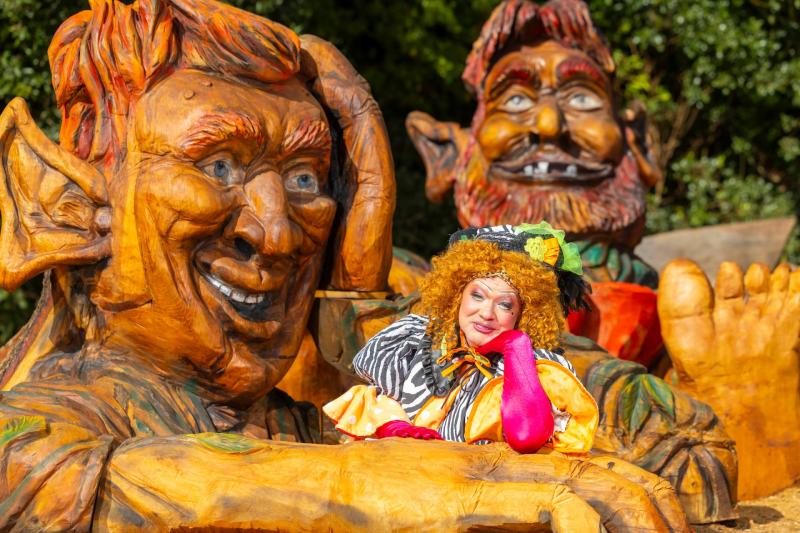 Can you name the Irish TV legend dressed up for Waterford Christmas panto?