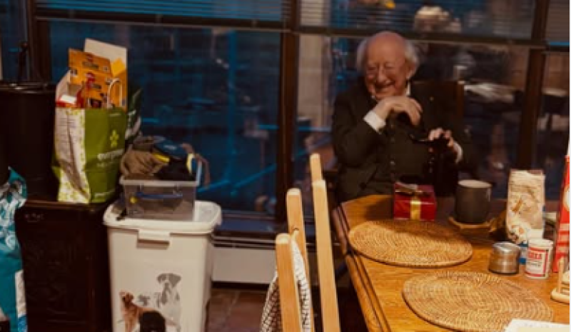 'A man of the people' - Photo of Michael D Higgins goes viral as everyone says the same thing