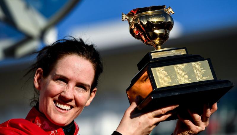 Waterford trainer Henry de Bromhead lands winner at Aintree with Dancing On My Own 