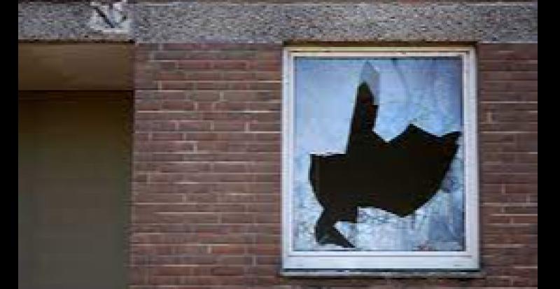 Smashed windows in two houses causes concern in Waterford town