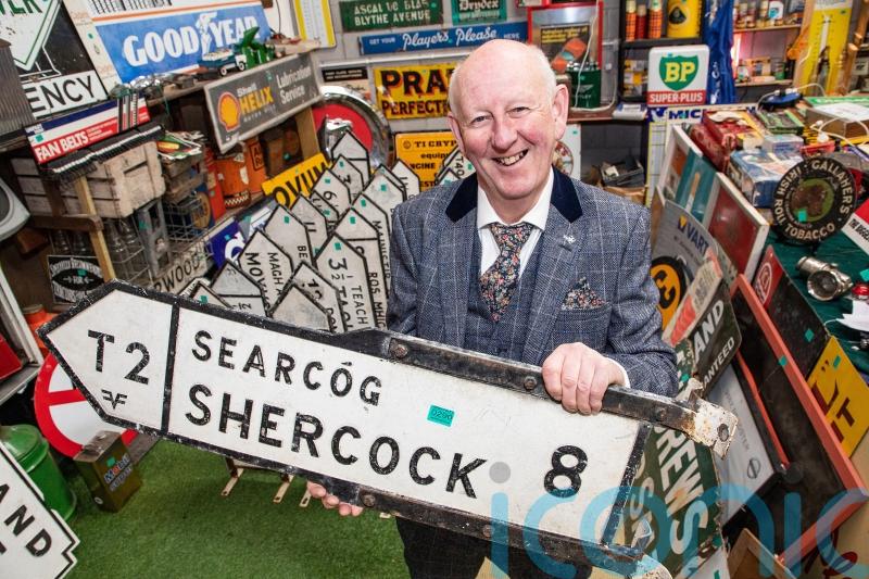 Vintage car and 200 Irish street signs to go under the hammer