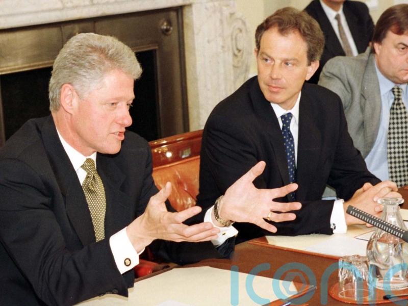 Clinton and Blair ‘taken aback’ that decommissioning would miss GFA deadline