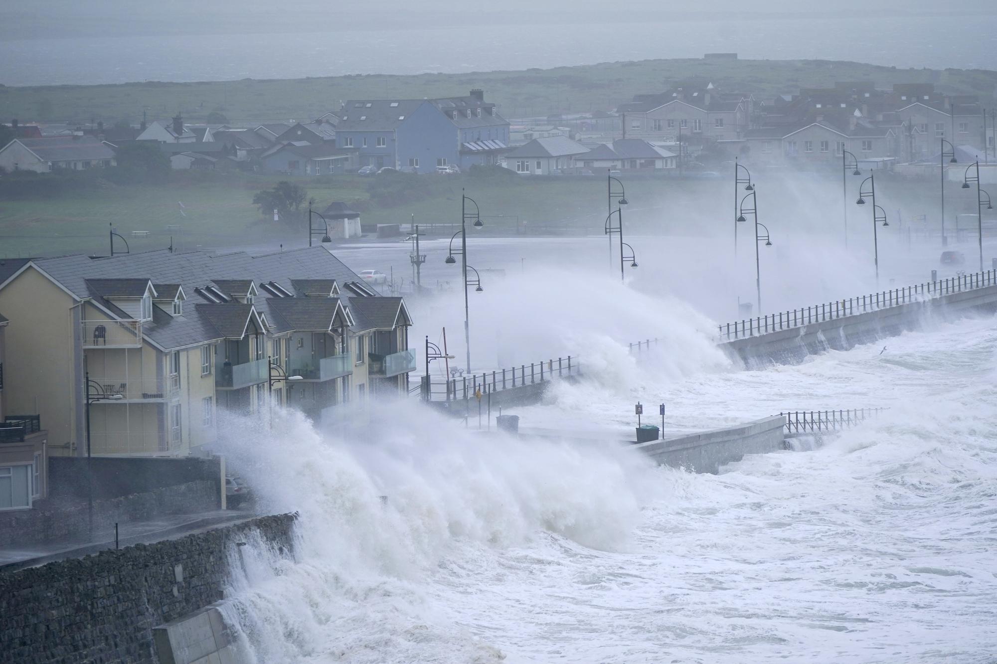 Waterford public warned of ‘safety risk’ near coasts as Storm Austen approaches